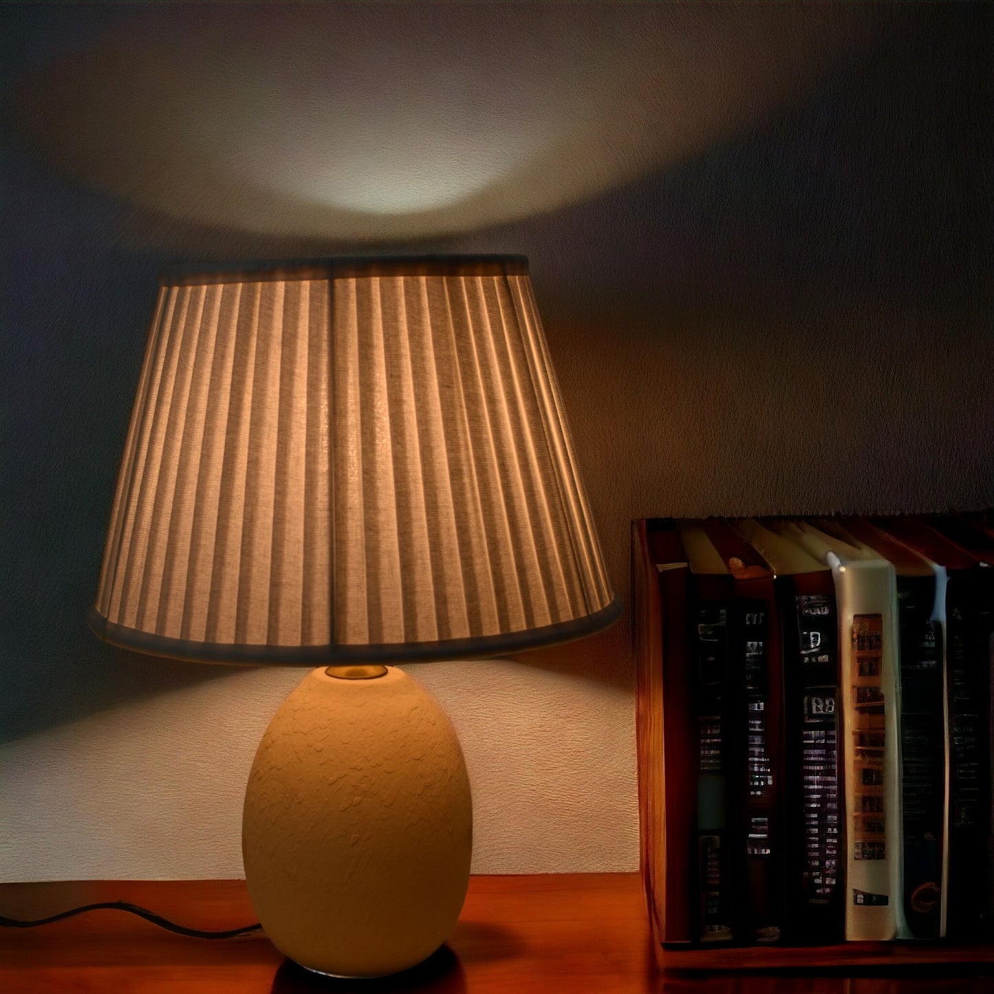 Ostrich Egg Ceramic Table Lamp