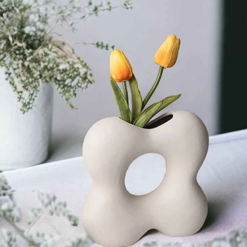 Ludo Vase - Cotton White