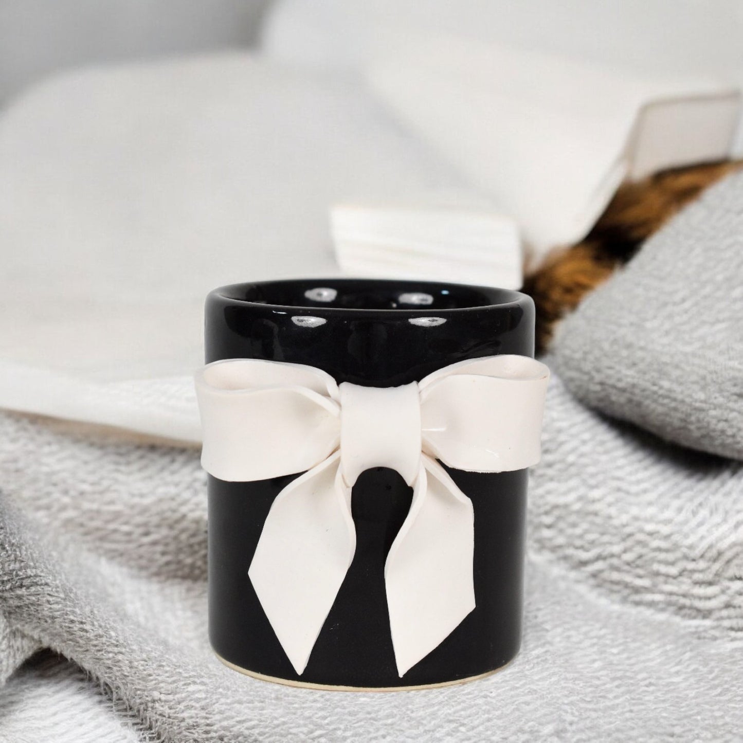 Tuxedo Bow Ceramic Succulent Pot - Dark Edition